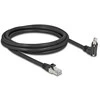 Delock GigE Kamera Kabelis RJ45 Stecker 45° gedreht und 90° gewinkelt mit Schrauben zu RJ45 Stecker Cat.6 S/FTP 2 m juodas