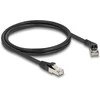 Delock RJ45 Netzwerkkabel Cat.6A S/FTP Stecker 45° nach rechts gewinkelt zu Stecker gerade 1 m juodas