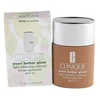 „Clinique Even Better Glow Light Reflective“ skystas makiažo pagrindas WN 98 Kreminis Caramel SPF 15, 30 ml
