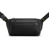Spigen Klasden Sling Bag, juodos spalvos