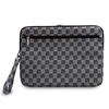 DKNY PU Leather Checkered Pattern and Stripe dėklas nešiojamam kompiuteriui 15/16" juodos spalvos