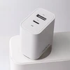 Maxlife MXTC-06-20AC PD QC įkroviklis 1x USB-C 1x USB 20W baltos spalvos + USB-C - Lightning kabelis 20W