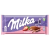 Pieninis šokoladas MILKA, iš Alpių pieno, su braškių skonio įdaru, 100 g