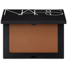 Nars Šviesą atspindintys presuojami tvirtinimo milteliai 10 g
