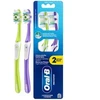 „Oral-B Pro-Expert Deep Clean“ vidutinio dydžio dantų šepetėlis, 2 vnt.