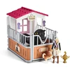 SCHLEICH HORSE CLUB Žirgų boksas su Tori ir princese iš „Žirgų klubo“