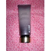 Victoria Secrets Victoria`s Secret Velvet Petals Shimmer Losjonas kūnui 236ml