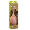 WET BRUSH WETBRUSH GO Žalias™ TREATMENT &amp; SHINE plaukų šepetys su šerno šereliais ir natūraliais aliejais, oranžinis