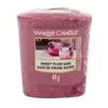 Yankee Candle Sweet Plum Sake Scented Candle kvapioji žvakė, 49 g
