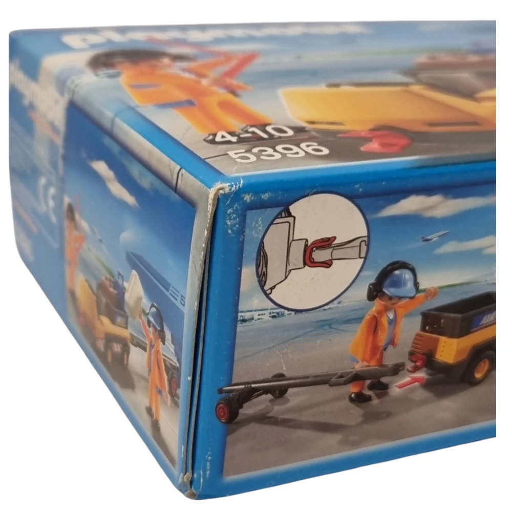 PLAYMOBIL City Action Lėktuvo vilkikas su sausumos įgula (pažeista pakuotė)