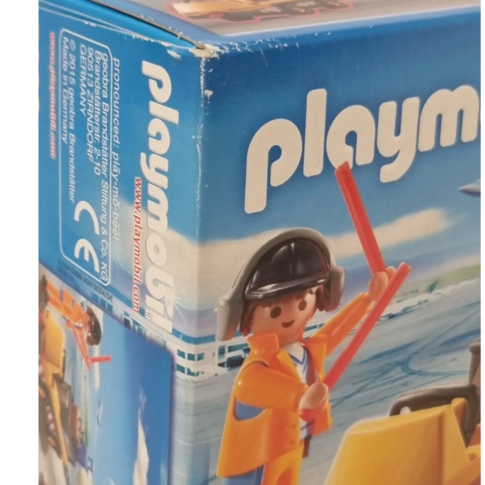 PLAYMOBIL City Action Lėktuvo vilkikas su sausumos įgula (pažeista pakuotė)