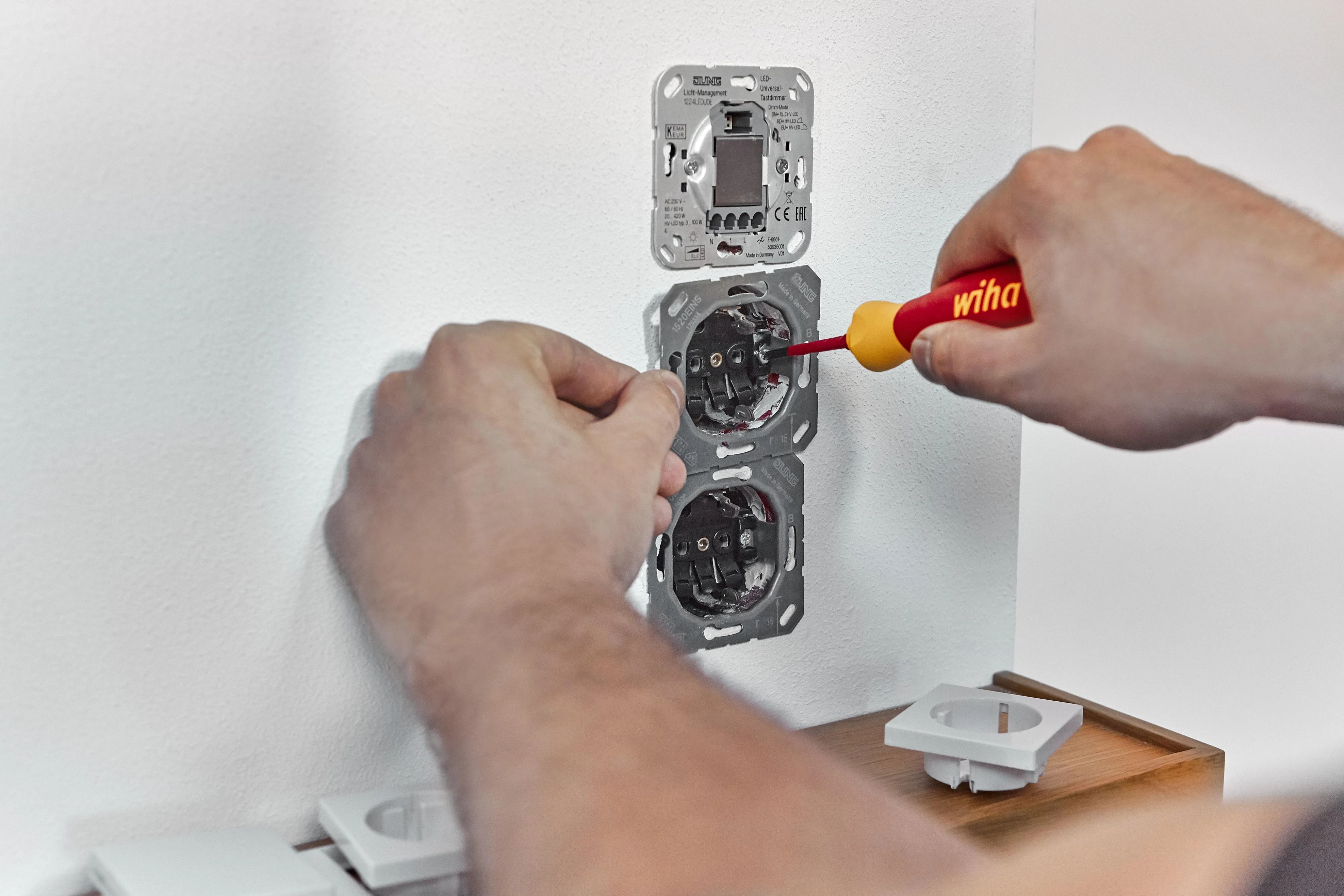 Atsuktuvas su antgaliais (4 vnt.) WIHA PocketMax® 1000V, Elektrikams