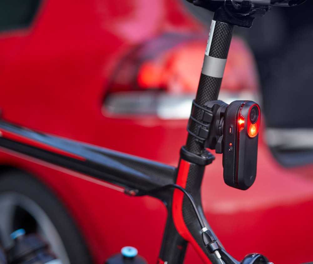 Garmin Varia RCT715 galinis dviračio žibintas, radaras ir kamera viename