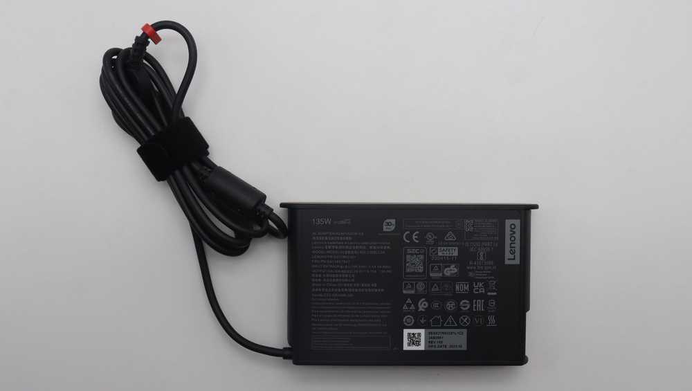 Nešiojamojo kompiuterio maitinimo adapteris Lenovo 135 W, 2.5 A, 20 V (5A11K67847)