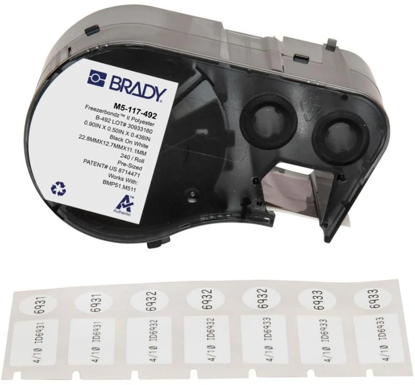„Brady Corporation M5-117-492 FreezerBondz II TM“ poliesteris, juodas ant balto fono, 12,70 x 25,40 mm (170895)