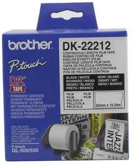 Originalus Brother DK-22212 nenutrūkstamo ilgio kino juostos stiliaus etikečių ritinėlis – juodos raidės baltame fone, 62 mm.