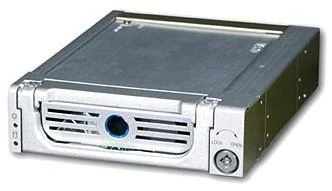 ICY BOX IB-138SK-B-II SATA mobilusis stovas skirtas 3,5 colio SATA HDD KeyLock kaip maitinimo jungiklio šviesos diodai 4 ir 15 kontaktų maitinimo jungtis Fullmetal juodas