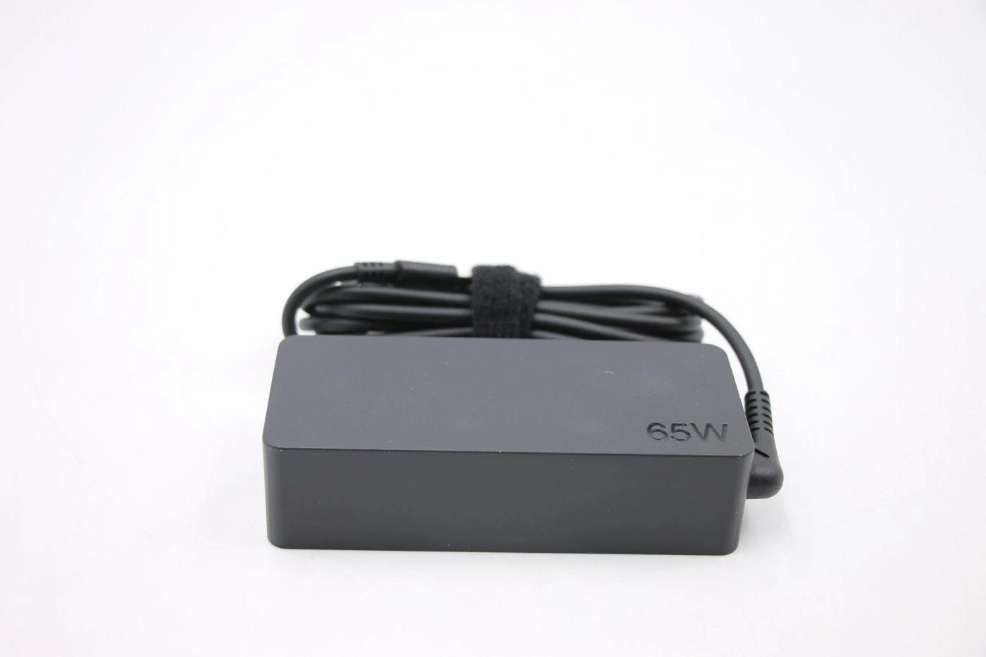 Lenovo 65 W maitinimo adapteris su integruotu laidu
