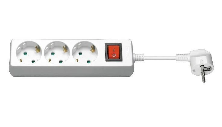 MicroConnect Ilgiklis DELTACO 3 lizdų, 5.0m, su jungikliu, baltas / GT-116D