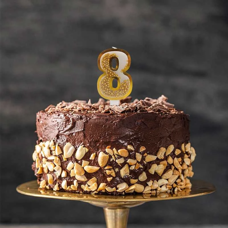 Auksinė žvakutė tortui skaičius "8"