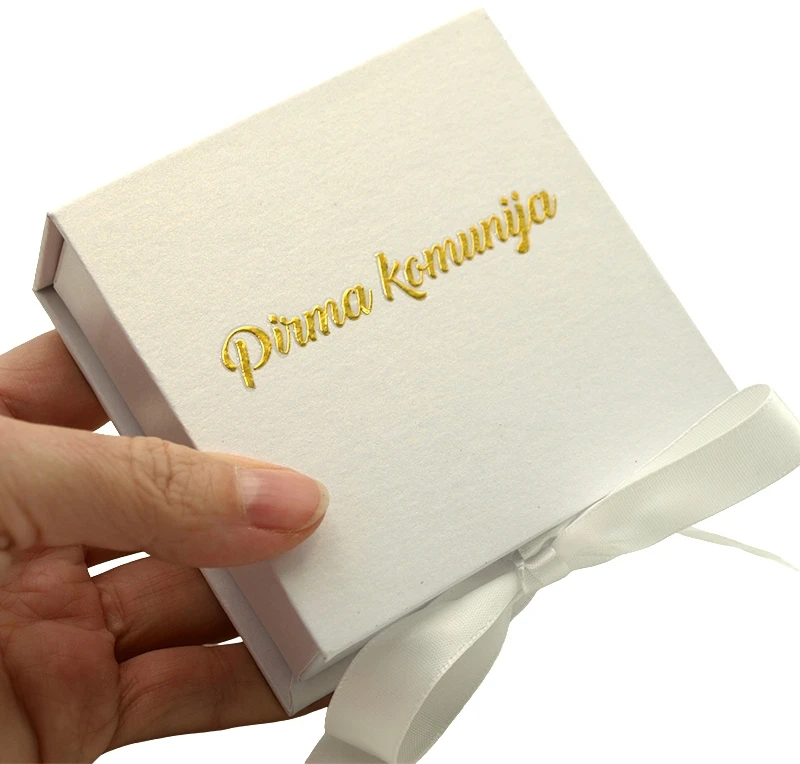 Balta dovanų dėžutė „Pirma komunija“, 10x10x3,5 cm