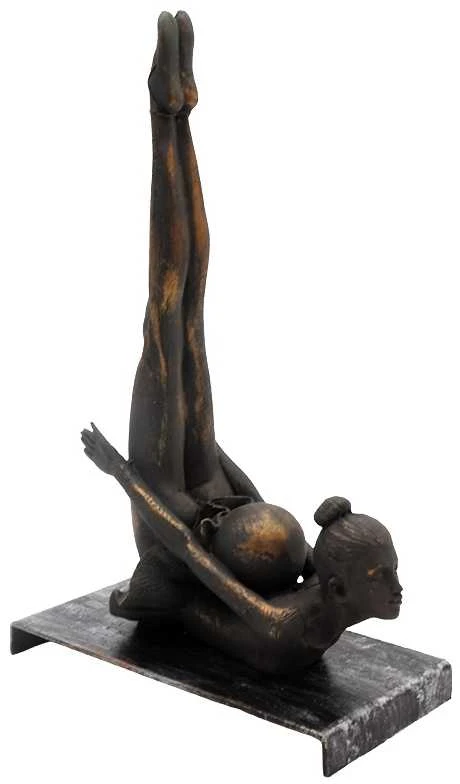 Statulėlė Gimnastė su kamuoliu, 27x16,7x8,5 cm
