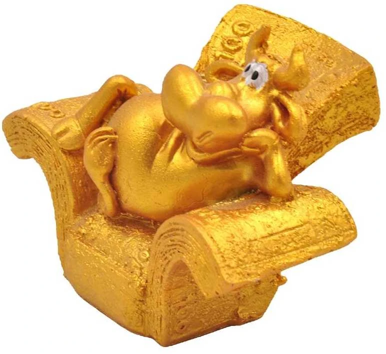 Statulėlė Jautis fotelyje, 7,5 cm - 1