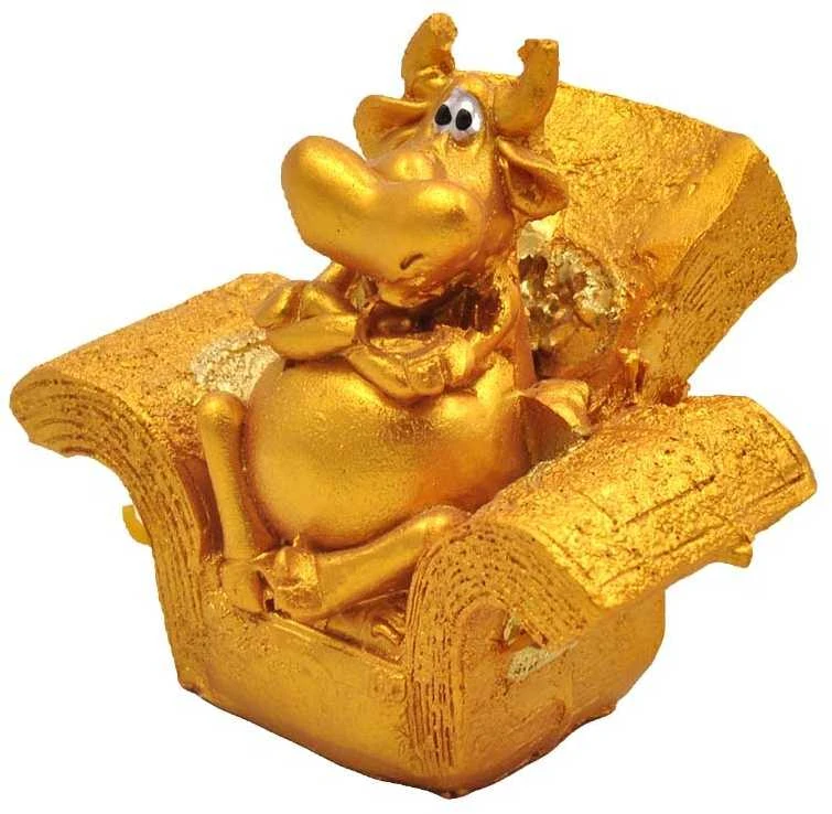Statulėlė Jautis fotelyje, 7,5 cm - 2