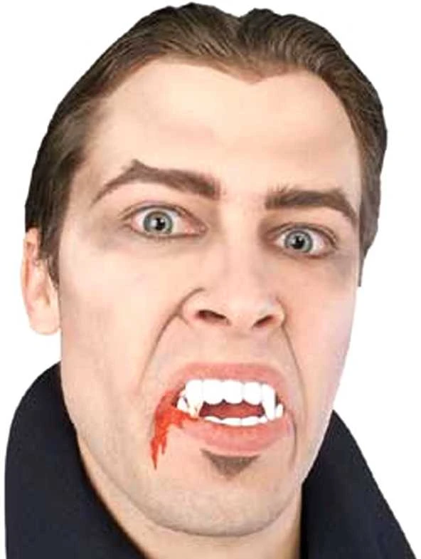 Vampyro dantys su krauju