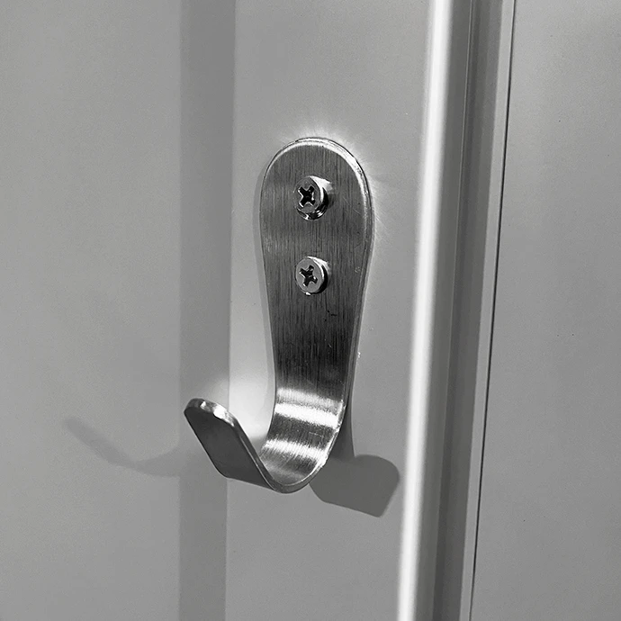 Metalinė persirengimo spintelė dvivietė su pertvara Rehalt Systems 1800 x 800 x 500