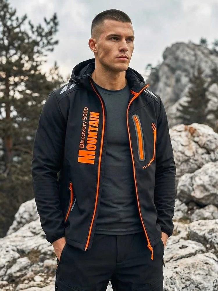 Juoda vyriška striukė su oranžinėmis detalėmis Ero