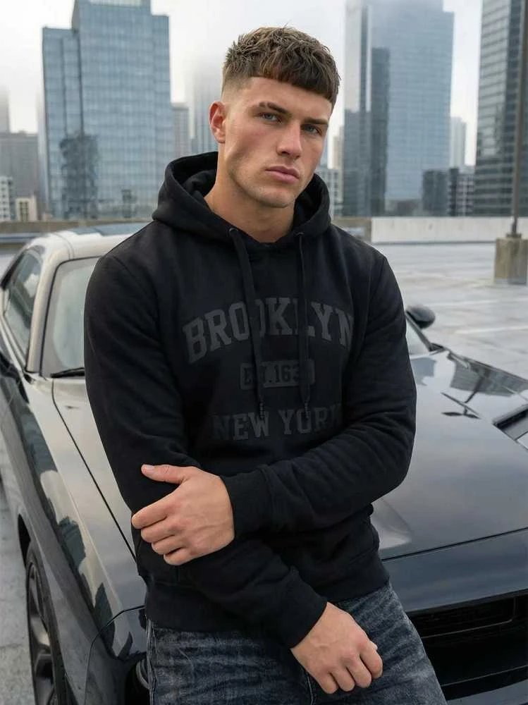 Juodas džemperis su gobtuvu Brooklyn