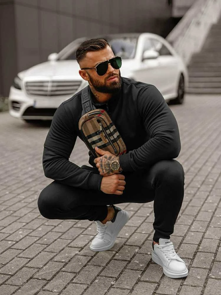 Juodas vyriškas sportinis kostiumas Armin
