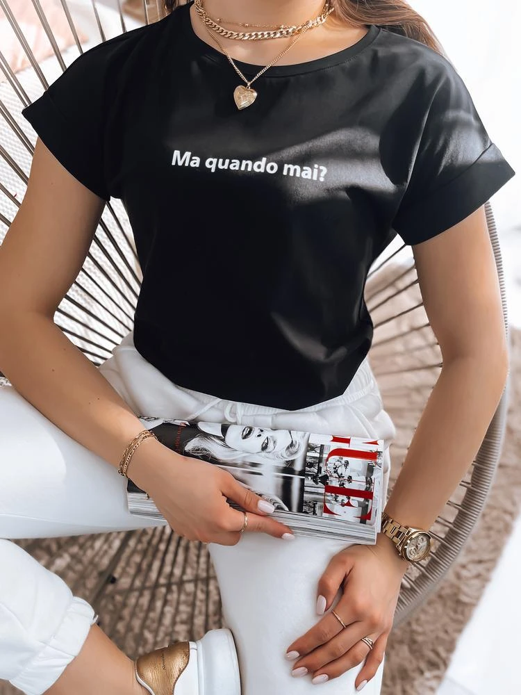 Juodi marškinėliai Mai