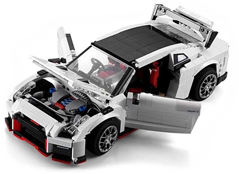 Cada Sportinis automobilis iš statybinių kubelių, 1696 elementai