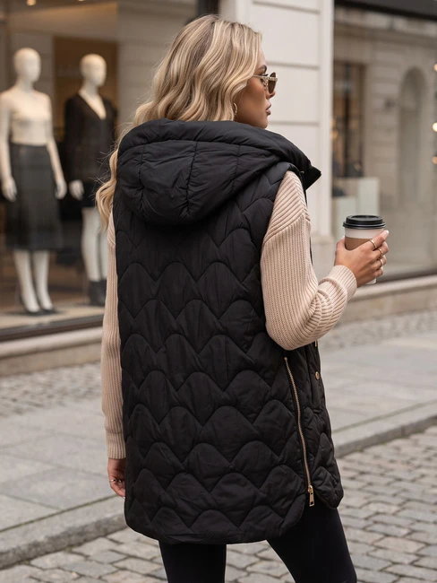 Moteriška juoda dygsniuota limenė Fashion
