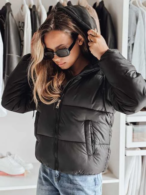 Moteriška juoda žieminė striukė Glam