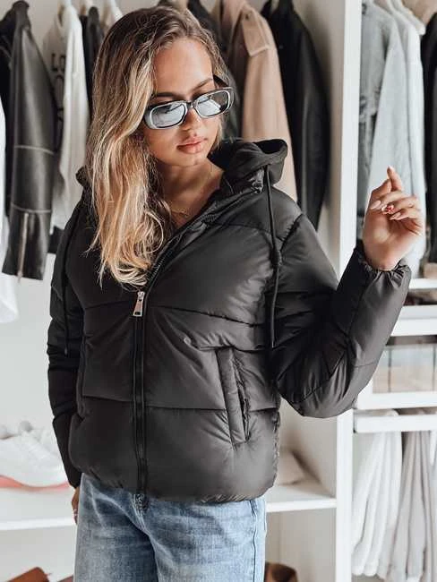 Moteriška juoda žieminė striukė Glam