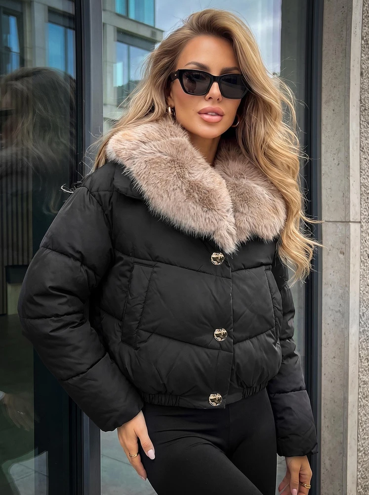Moteriška juoda žieminė striukė su kailiuku Reine