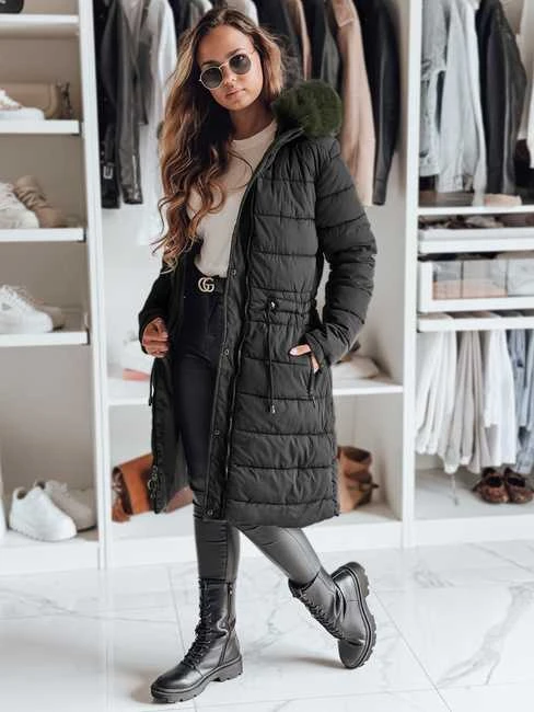 Moteriška juoda žieminė striukė Trend