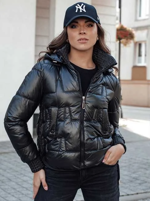 Moteriška juoda žieminė striukė Warm
