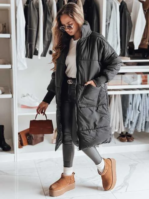 Moteriška oversize juoda striukė Gala