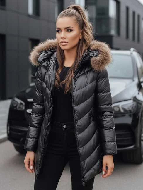 Moteriška žieminė juoda striukė Premium