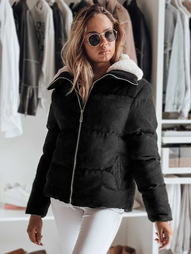Moteriška žieminė juoda striukė Trendy