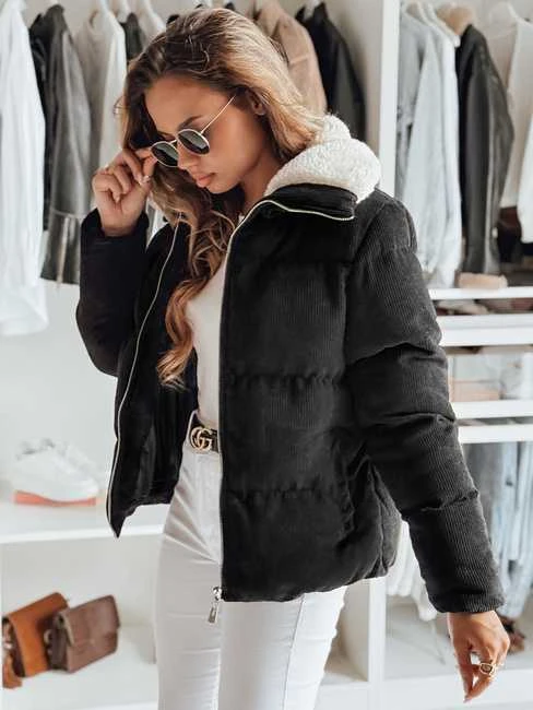 Moteriška žieminė juoda striukė Trendy