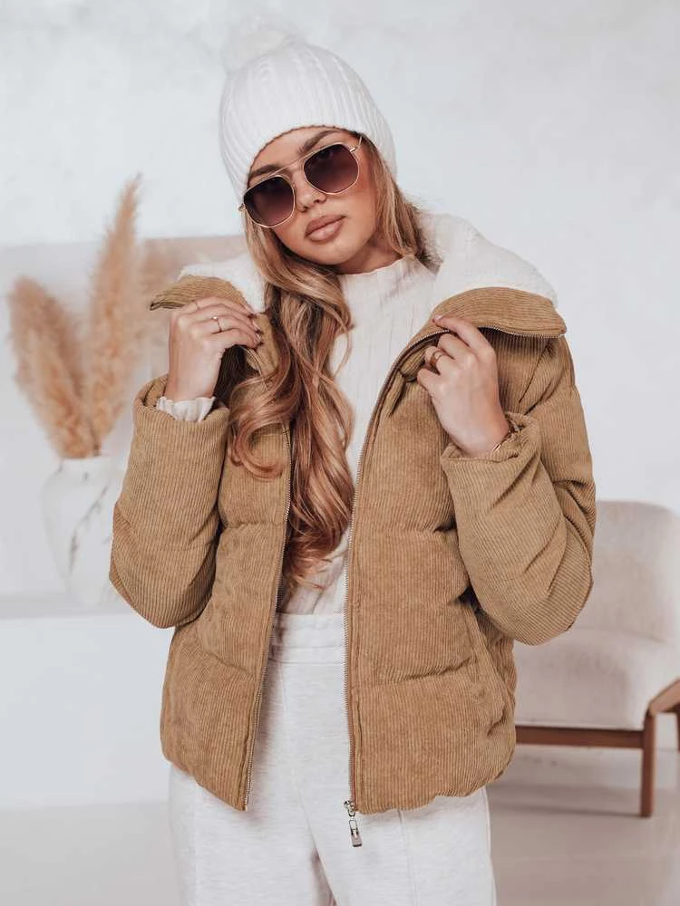 Moteriška žieminė šviesiai ruda striukė Trendy