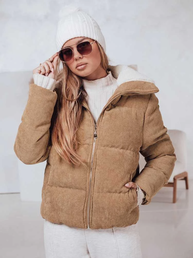 Moteriška žieminė šviesiai ruda striukė Trendy