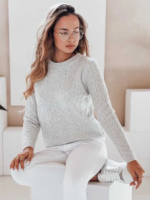 Moteriškas šviesiai pilkas megztinis Bravina