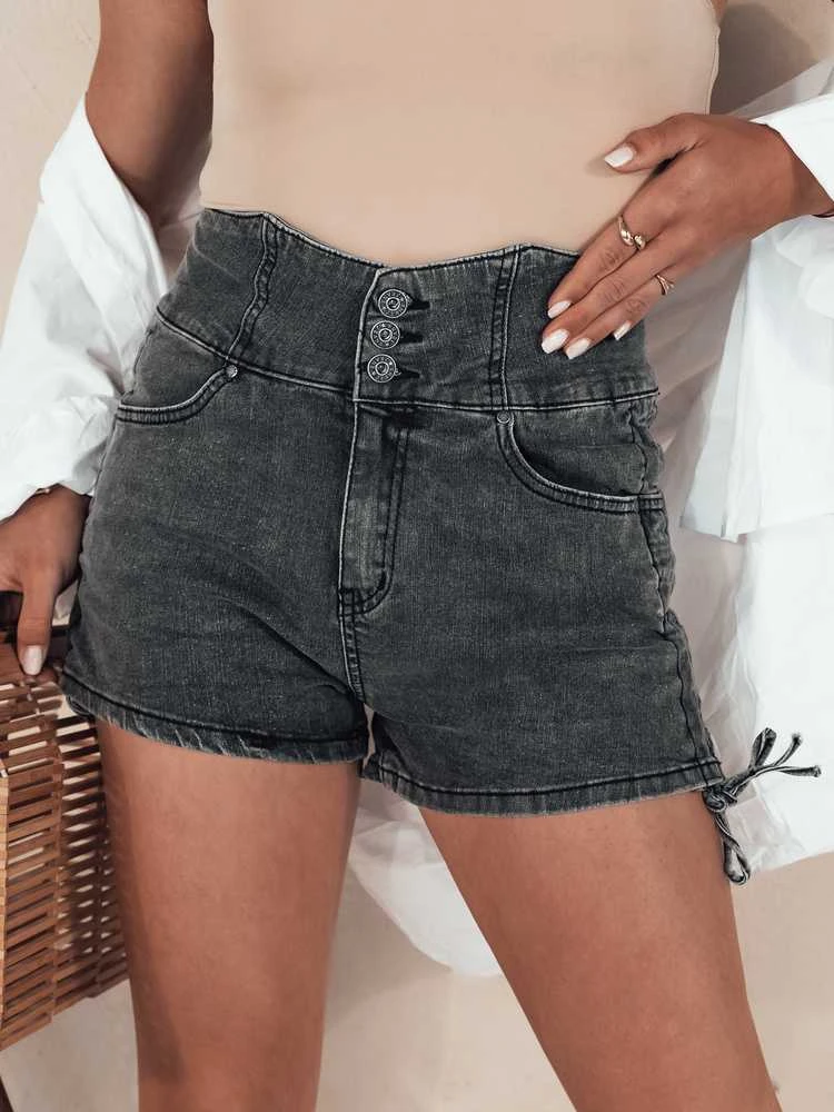 Moteriški juodi džinsiniai šortai Jeanlove