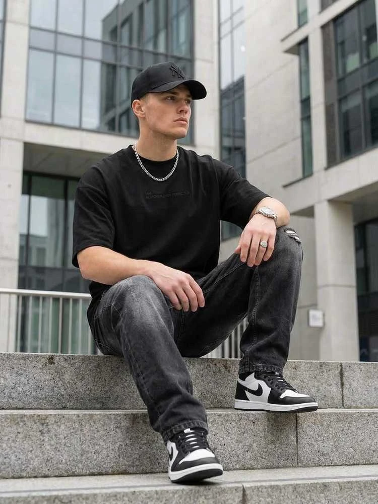 Vyriška juoda oversize marškinėliai „Perfect“